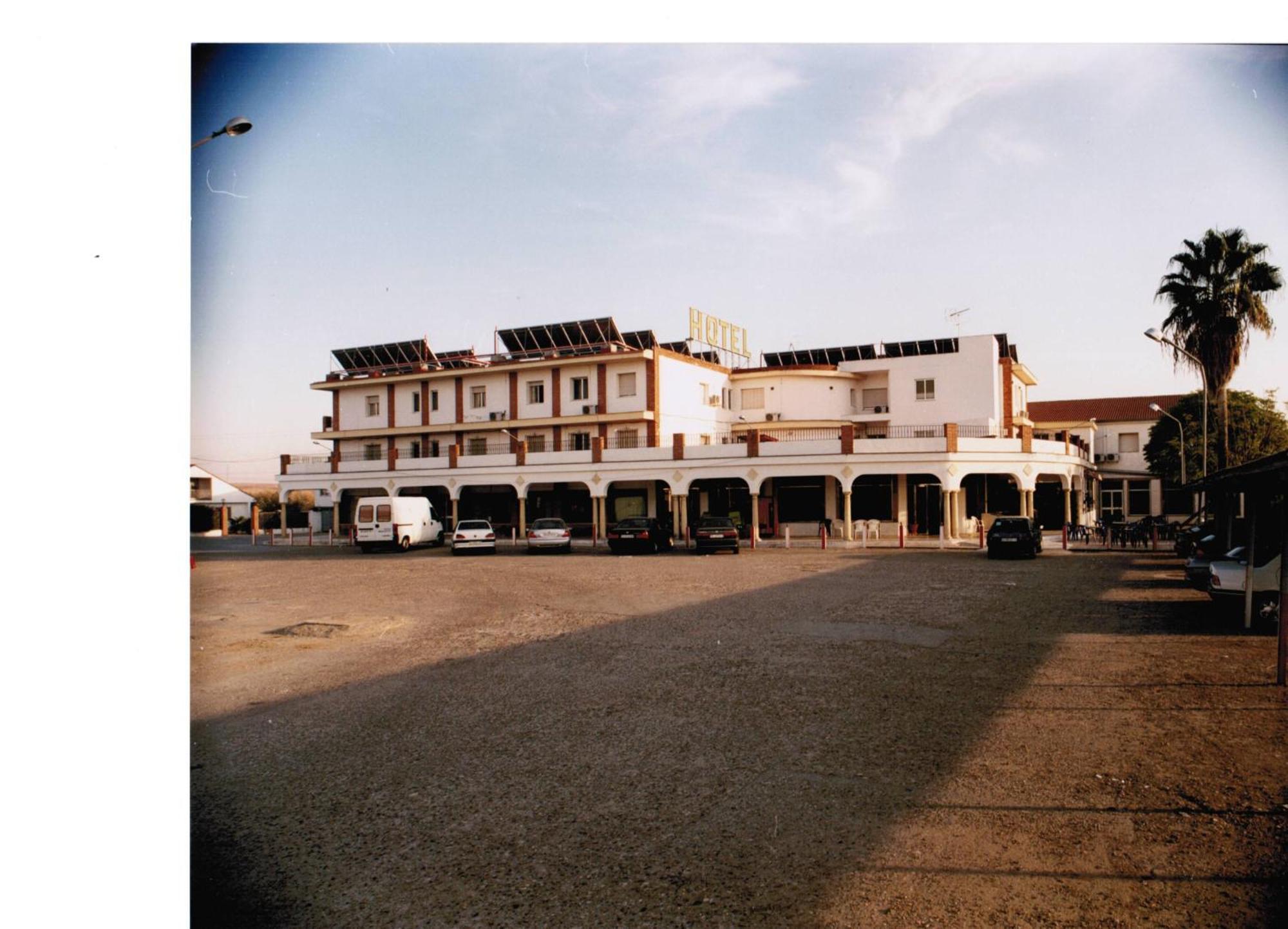 Hotel La Lancha Кордоба Екстериор снимка