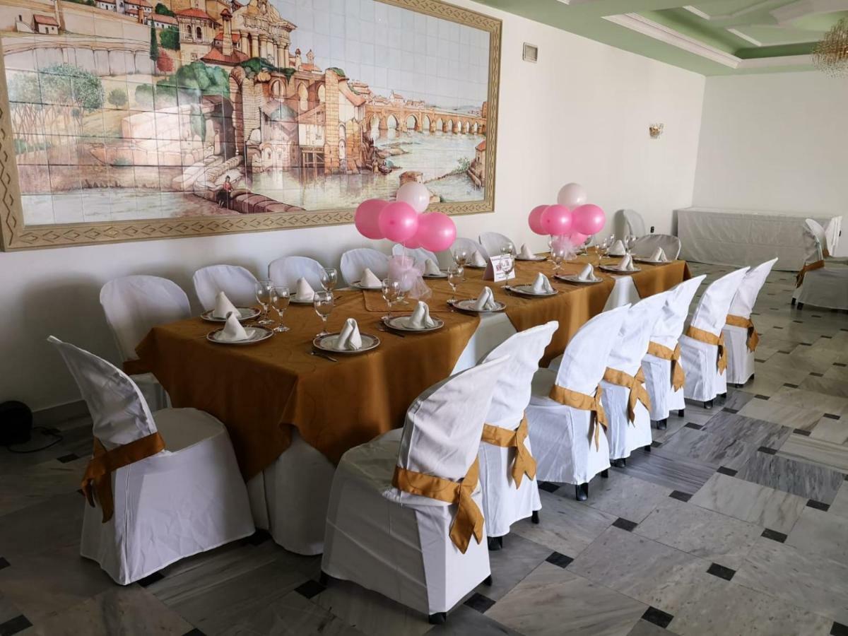 Hotel La Lancha Кордоба Екстериор снимка